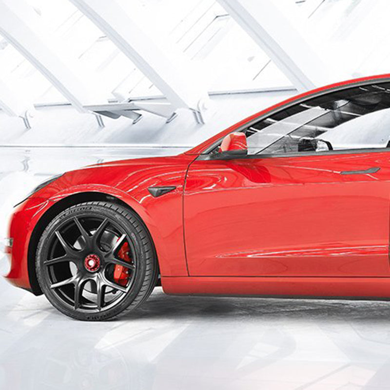 Roadster Wheels Model 3 Red center caps 